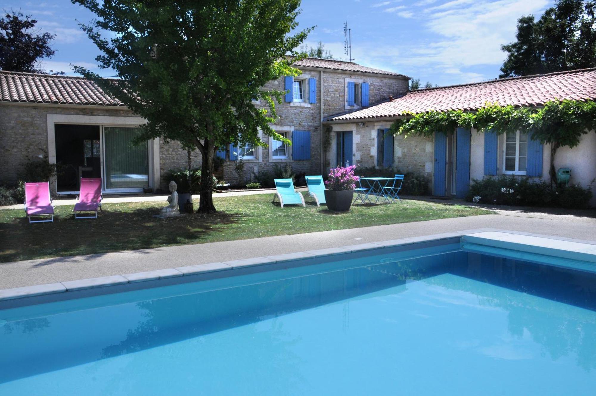 L'Instant Bleu Hotel Marans  Exterior photo